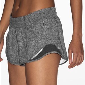 Lululemon Hotty Hot 2.5” Shorts Gray